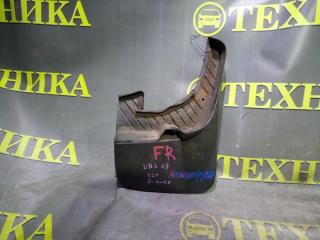 Запчасть брызговик передний правый Isuzu Bighorn