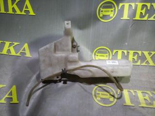 Запчасть бачок омывателя Mitsubishi RVR