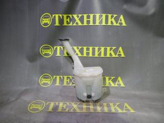 Бачок омывателя Toyota Sienta