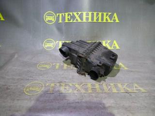 Корпус воздушного фильтра Toyota Vitz
