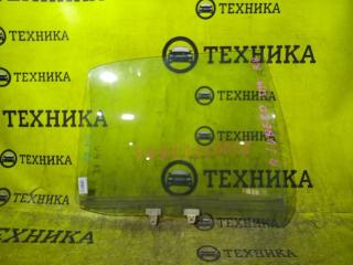 Запчасть стекло двери заднее правое Nissan Bluebird