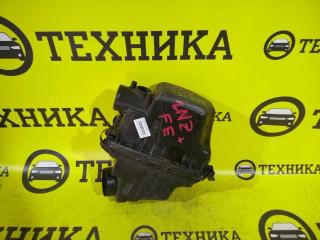 Корпус воздушного фильтра Toyota Ist