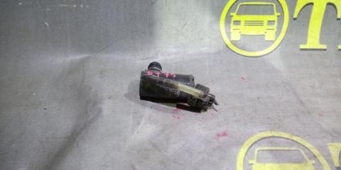 Фото запчасти мотор омывателя Toyota Corolla контрактная запчасть Запчасть мотор омывателя Toyota Corolla
