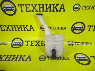Бачок омывателя Toyota Vitz