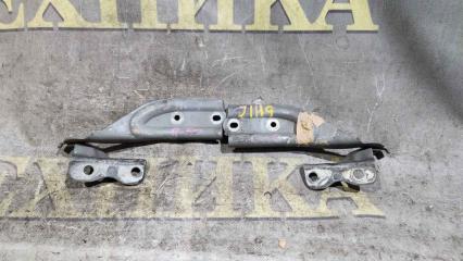 Фото запчасти кронштейн капота Daihatsu Terios Kid контрактная запчасть Запчасть кронштейн капота Daihatsu Terios Kid