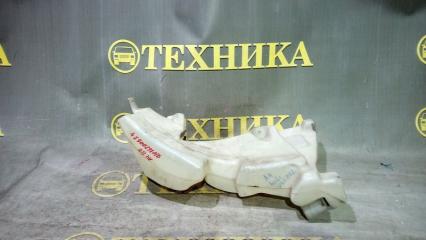 Запчасть бачок омывателя Audi A4