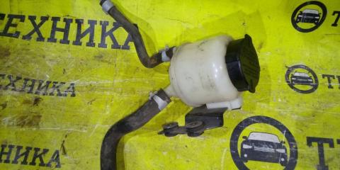 Запчасть бачок гур Nissan Teana