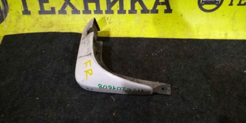 Брызговик передний правый Daihatsu Boon