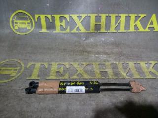 Запчасть амортизатор багажника Nissan Skyline