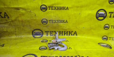 Кронштейн капота передний MW 2010 ME34S M13A