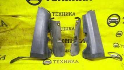 Запчасть брызговик Nissan Cedric