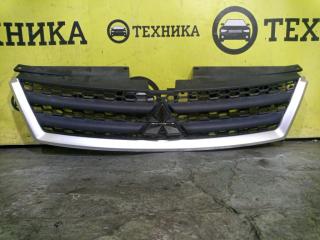 Решетка радиатора Mitsubishi Outlander 2009 контрактная Решетка радиатора Mitsubishi Outlander 2009