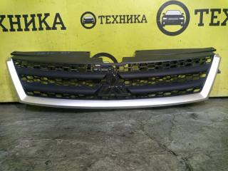 Решетка радиатора Mitsubishi Outlander 2009 контрактная Решетка радиатора Mitsubishi Outlander 2009