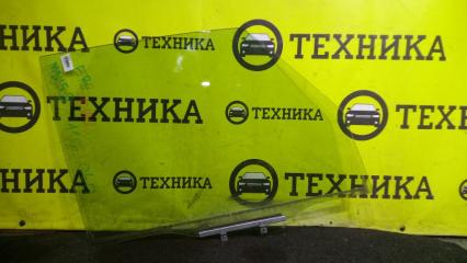 Стекло двери переднее правое Mitsubishi Delica 2011