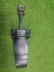 Ограничитель двери задний SKODA OCTAVIA 2014 Б/У Ограничитель двери задний SKODA OCTAVIA 2014