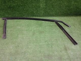 Запчасть уплотнитель двери передний правый FORD FOCUS 3 2011-2017