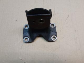 Запчасть кронштейн левый TOYOTA LAND CRUISER PRADO 2020