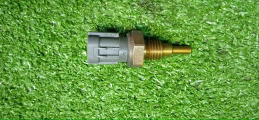 Фото запчасти датчик температуры SUBARU OUTBACK 2003-2009 Б/У запчасть Запчасть датчик температуры SUBARU OUTBACK 2003-2009
