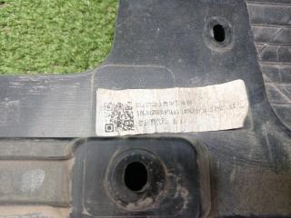 Кожух замка капота C5 2021> Кожух замка капота C5 2021>