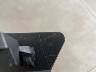 Крышка форсунки омывателя левая BMW X3 F25 Крышка форсунки омывателя левая BMW X3 F25