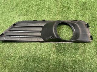 Накладка противотуманной фары передняя левая Ford Focus 2005-2008