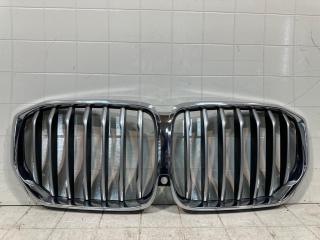 Решетка радиатора передняя