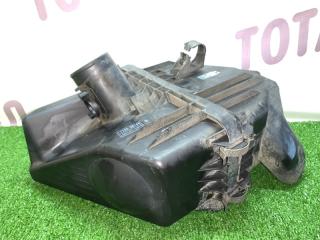 Запчасть корпус воздушного фильтра TOYOTA VOXY 2004