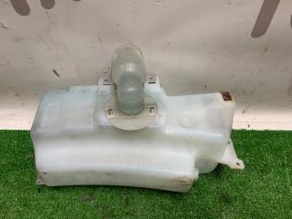 Бачок омывателя MITSUBISHI PAJERO 1993 контрактная Бачок омывателя MITSUBISHI PAJERO 1993