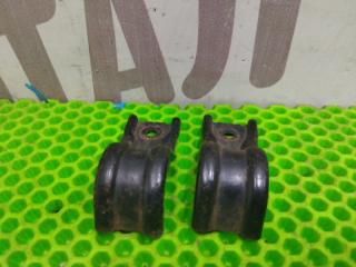 Запчасть крепление радиатора TOYOTA LITE ACE NOAH