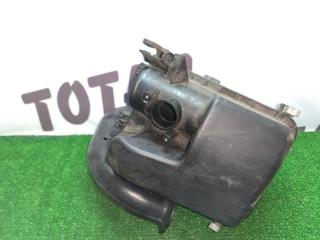 Корпус воздушного фильтра TOYOTA IST 2008