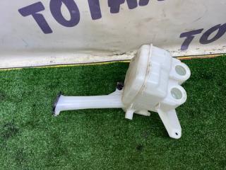 Бачок омывателя TOYOTA VITZ 2007 контрактная Бачок омывателя TOYOTA VITZ 2007