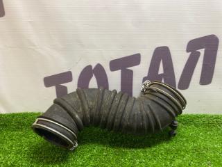Запчасть патрубок воздушного фильтра TOYOTA OPA 2004