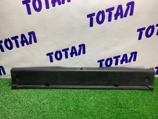 Планка под замок багажника TOYOTA IST 2008