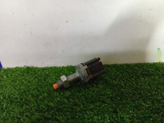 Запчасть концевик под педаль тормоза TOYOTA SIENTA 2004