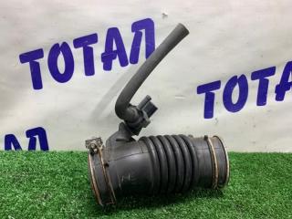 Запчасть патрубок воздушного фильтра TOYOTA RACTIS 2006
