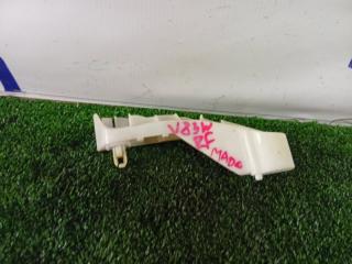 Фото запчасти крепление бампера переднее правое MITSUBISHI PAJERO 2007 контрактная запчасть Запчасть крепление бампера переднее правое MITSUBISHI PAJERO 2007