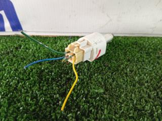 Фото запчасти концевик под педаль тормоза SUZUKI ESCUDO 2012 контрактная запчасть Запчасть концевик под педаль тормоза SUZUKI ESCUDO 2012