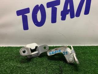 Запчасть петля двери передняя правая TOYOTA VITZ 2010