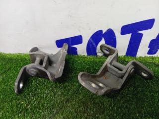 Запчасть петля двери передняя правая TOYOTA VOXY 2014