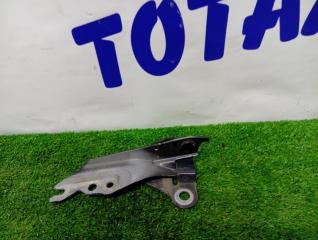 Фото запчасти петля капота правая MAZDA TRIBUTE 2004 контрактная запчасть Запчасть петля капота правая MAZDA TRIBUTE 2004