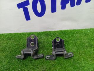 Фото запчасти петля двери задняя левая MAZDA TRIBUTE 2004 контрактная запчасть Запчасть петля двери задняя левая MAZDA TRIBUTE 2004