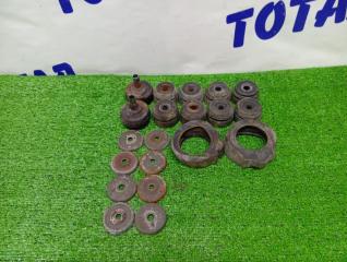 Фото запчасти подушка кузова SUZUKI ESCUDO 2004 контрактная запчасть Запчасть подушка кузова SUZUKI ESCUDO 2004