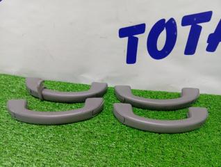 Фото запчасти потолочная ручка MAZDA TRIBUTE 2004 контрактная запчасть Запчасть потолочная ручка MAZDA TRIBUTE 2004