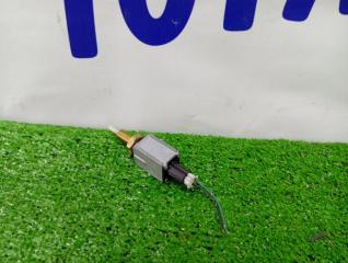 Фото запчасти концевик под педаль тормоза MAZDA PROCEED MARVIE 1997 контрактная запчасть Запчасть концевик под педаль тормоза MAZDA PROCEED MARVIE 1997