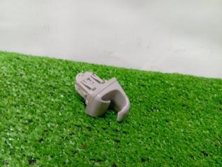 Запчасть крепление солнцезащитного козырька TOYOTA VOXY 2014