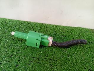 Запчасть концевик под педаль тормоза TOYOTA VOXY 2011