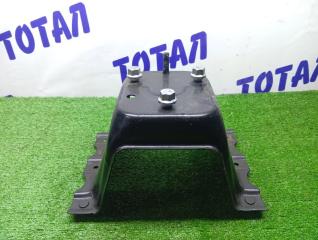 Фото запчасти крепление запасного колеса MITSUBISHI PAJERO 2007 контрактная запчасть Запчасть крепление запасного колеса MITSUBISHI PAJERO 2007