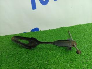 Запчасть крепление аккумулятора TOYOTA IPSUM 2008