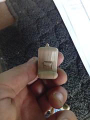 КРЕПЛЕНИЕ СОЛНЦЕЗАЩИТНОГО КОЗЫРЬКА HARRIER 2001 ACU15 2AZFE