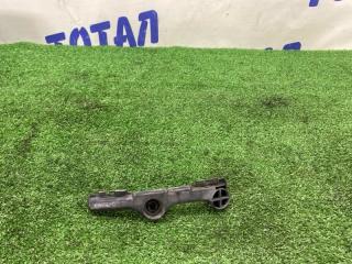 Запчасть крепление бампера заднее правое TOYOTA SIENTA 2004